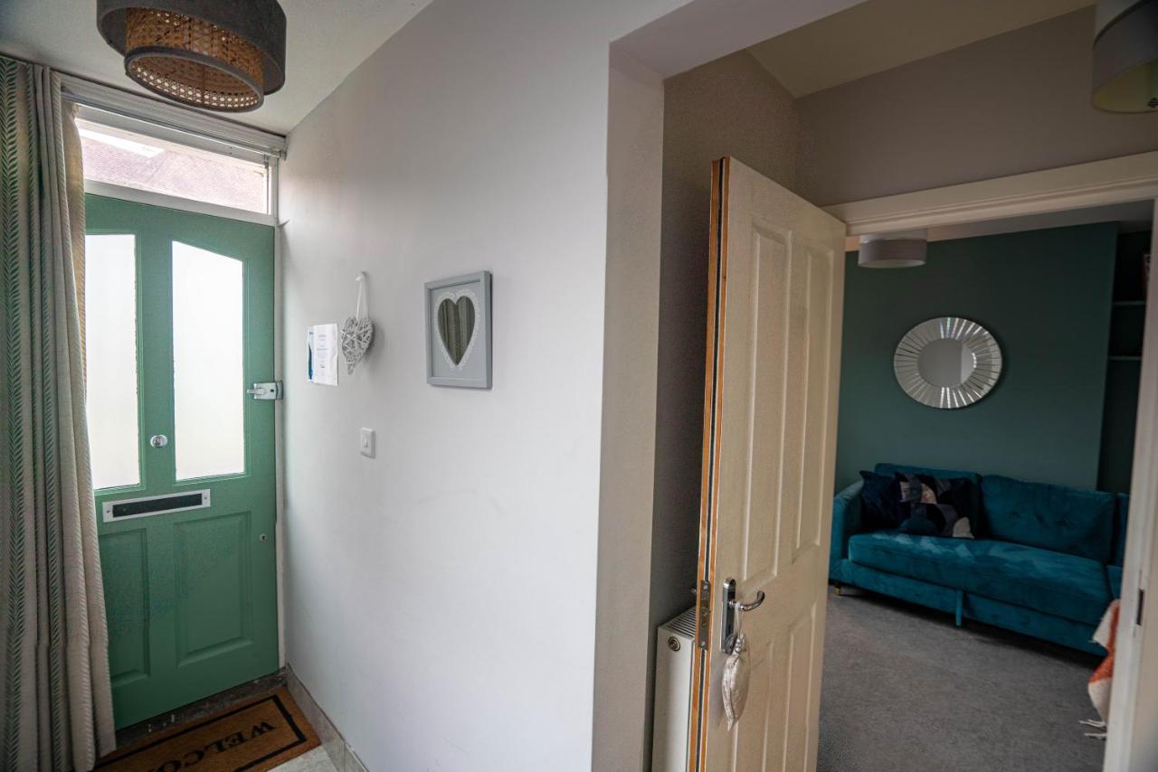 The Becket - Three Bedroom City Centre House With Parking Canterbury Exterior foto